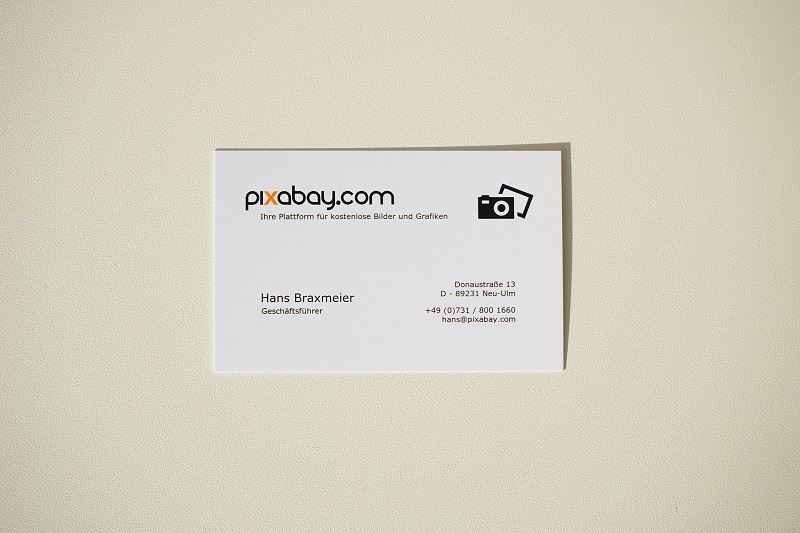 business-card-318427_1920